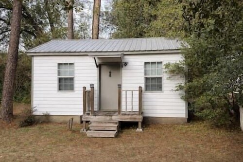 Rawson Circle Cottage
