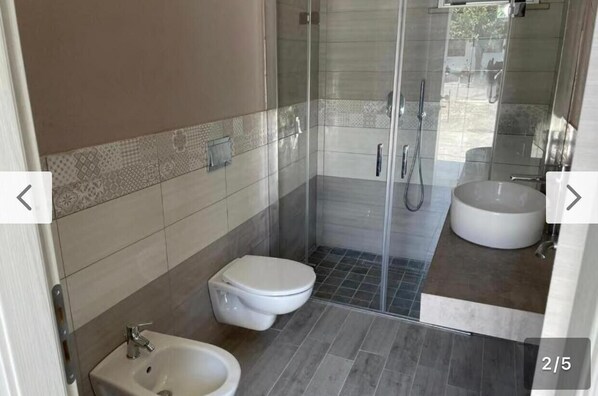 Towels, toilet paper