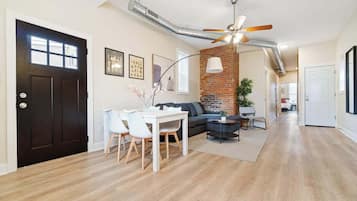 TV, offices