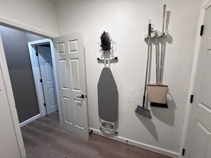 Interior - Superb 3-bedroom comfy home located in albuquerque
gated community (Albuquerque)