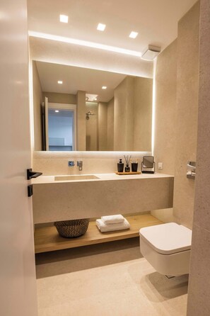 Shower, hair dryer, towels - | Istia Luxury Villas | (Pigadia)