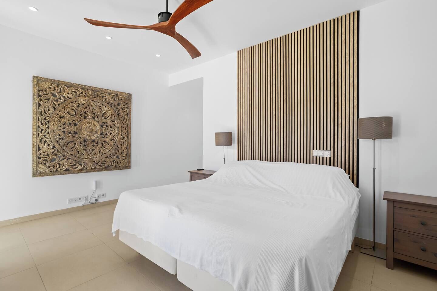 3 slaapkamers, een strijkplank/strijkijzer, wifi, beddengoed