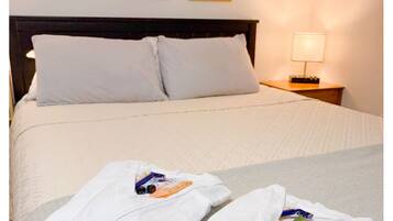 Free WiFi, bed sheets