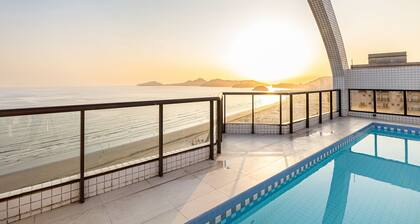 ARK Houses - Flat Luxo Vista-Mar c/ Piscina na Cobertura