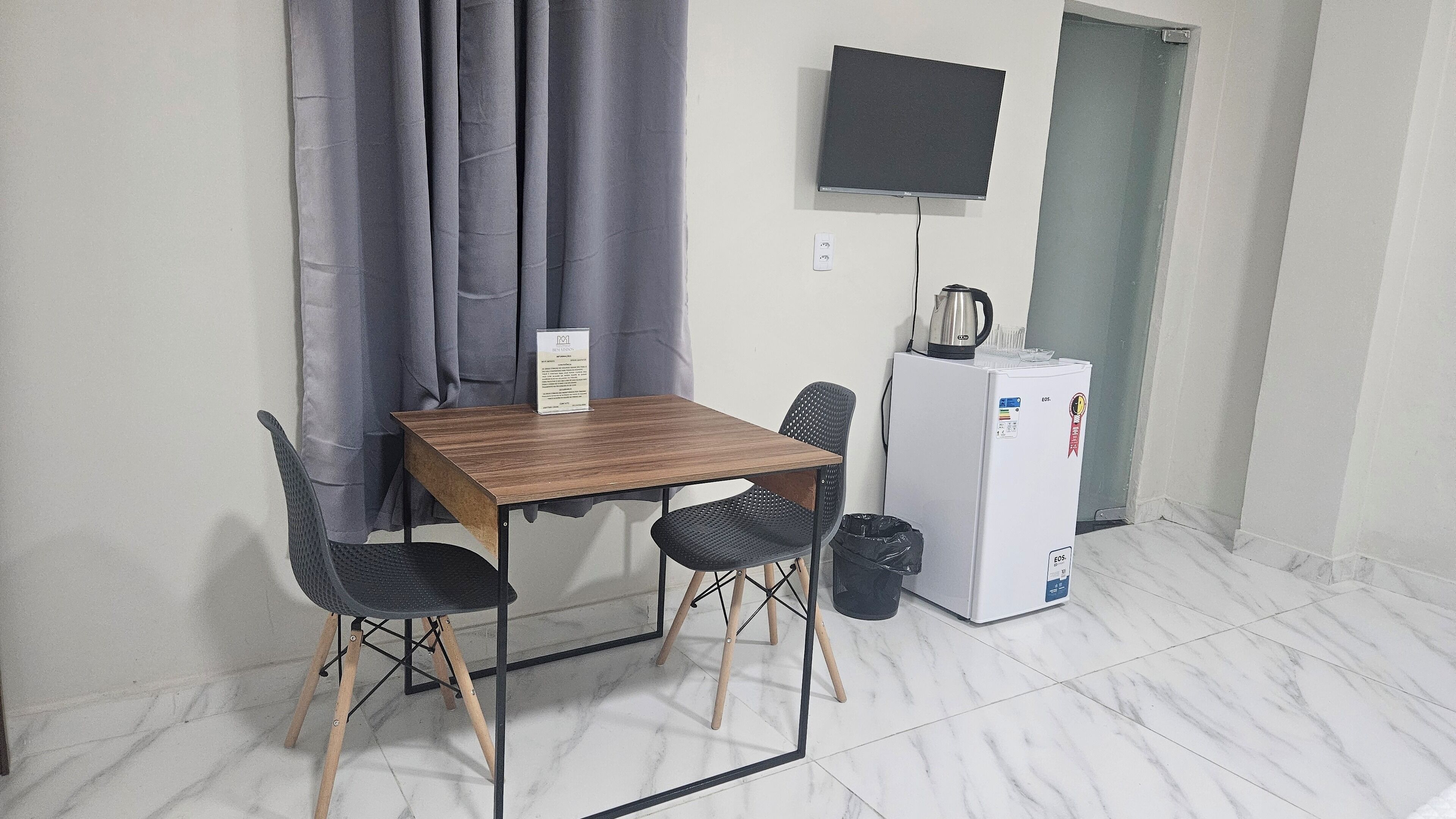 Quarto básico | Parte interna