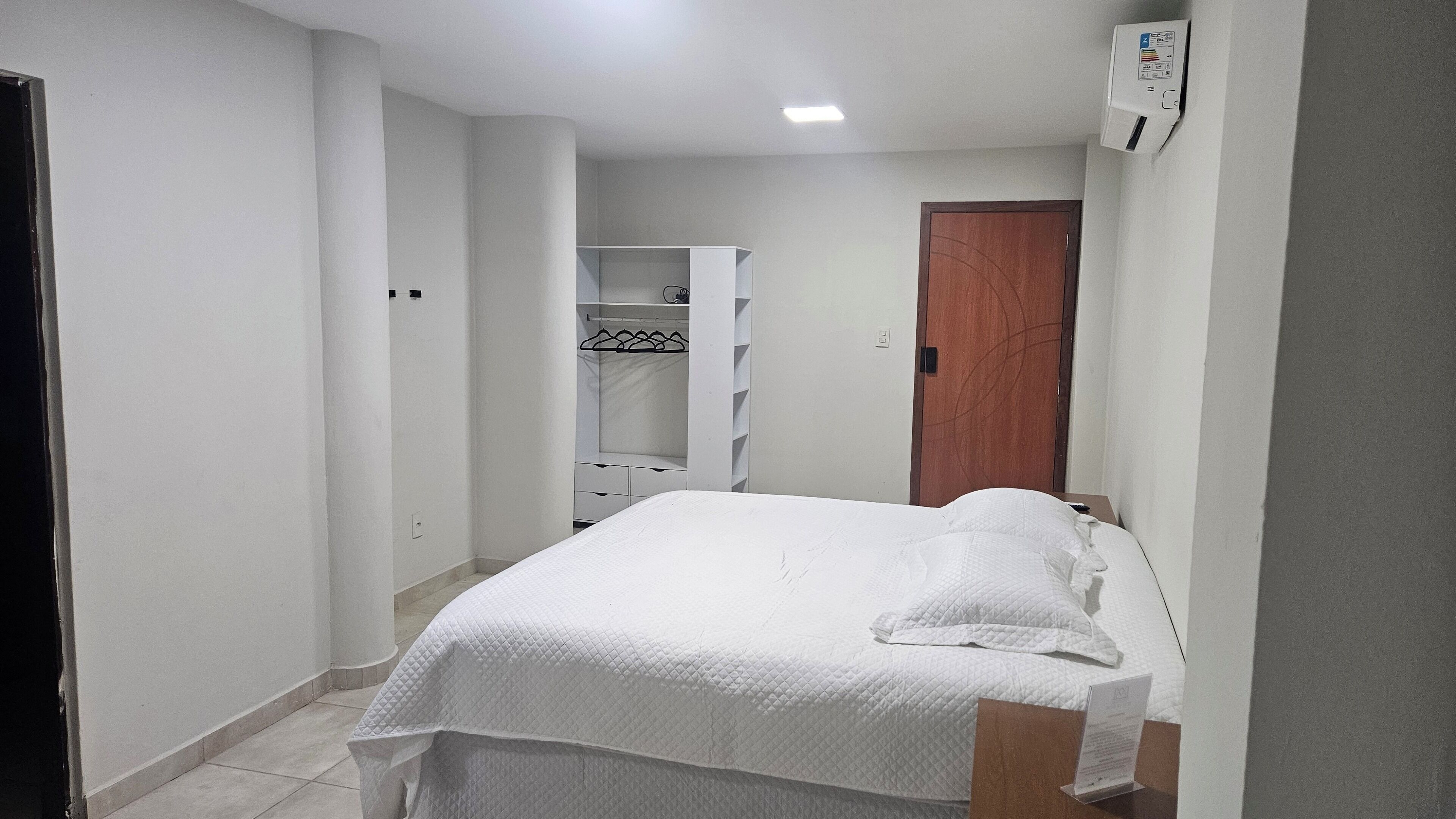 Standard Studio | Laptop workspace, free WiFi