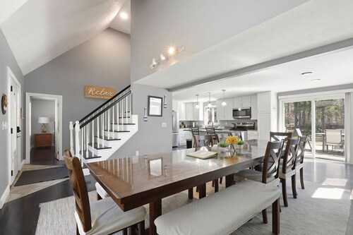 Family-Friendly Mashpee Retreat w/ Outdoor Fun