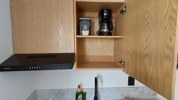 Studio – comfort, 1 dobbeltseng | Eget kjøkken | Minikjøleskap, mikrobølgeovn, kokeplater og kjøkkenutstyr