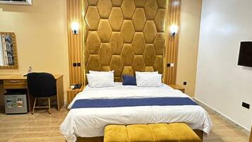 Luxury Single Room, City View | Desk, laptop workspace