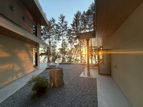 Brand new spa resort style waterfront  executive home with luxury amenities