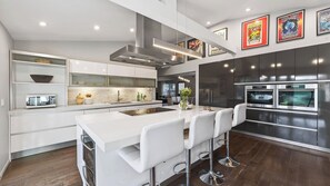 House (3 Bedrooms) | Interior - Ripple by Avantstay Private Pool + Pickleball Court + Firepit Exclusive Sonoma Valley Retreat (Sonoma)