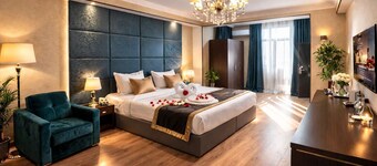 Grand Boutique Hotel