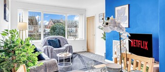Mallory House: 2BR 10 Minutes from Alton Towers with Parking