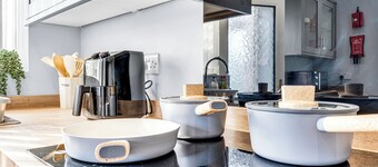 Tower House: 2BR 10 Minutes from Alton Towers