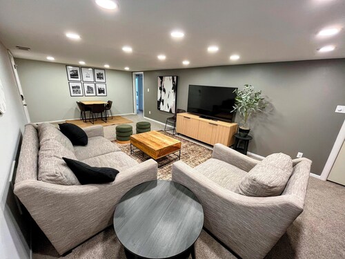 Cozy 2BR ~15 minutes to Red Rocks