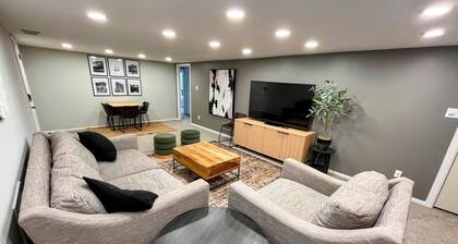 Cozy 2BR ~15 minutes to Red Rocks