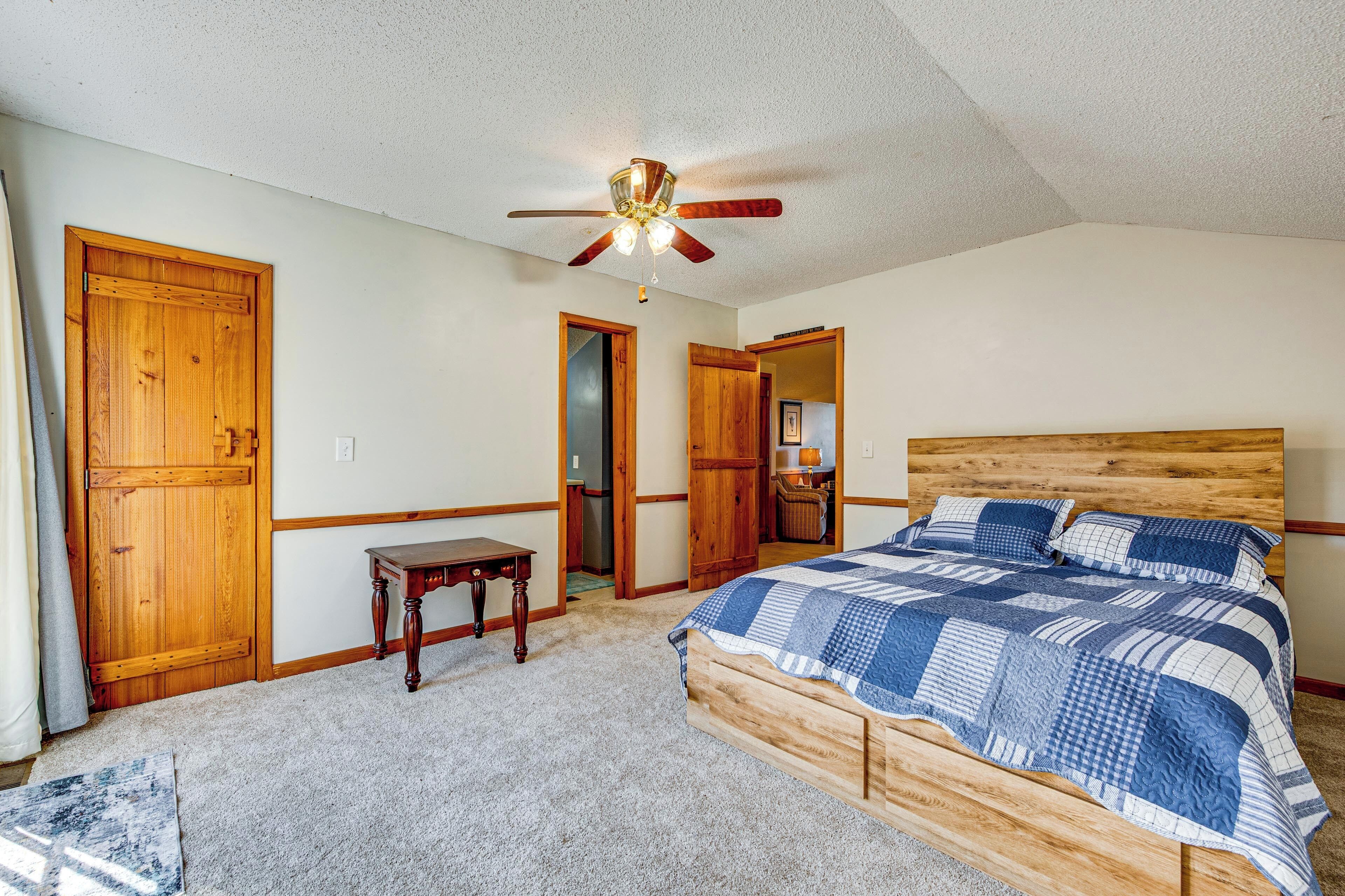 1 bedroom, desk, iron/ironing board, internet