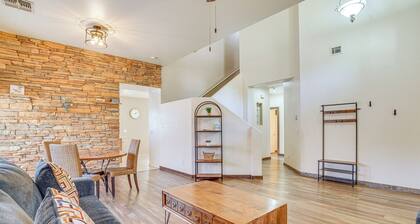 Heated Pool, Pets Welcome: Surprise Snowbird Haven