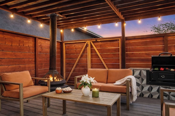 House (2 Bedrooms) | Front of property