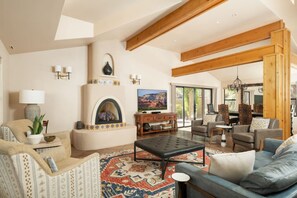 TV, fireplace, books, stereo - Casa de Arboles | Main House + Casita, Hot Tub (Sedona)