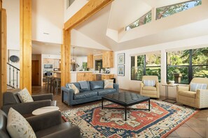TV, fireplace, books, stereo - Casa de Arboles | Main House + Casita, Hot Tub (Sedona)