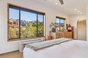 Iron/ironing board, travel cot, WiFi, bed sheets - Sedona Adventure House | 180 Views, Hot Tub, Patio (Sedona)
