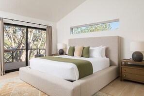 5 bedrooms, iron/ironing board, travel cot, WiFi - Hillside Haven | Wellness Spa, Pickleball, Games (Sedona)