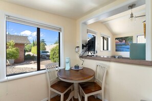 Dining - Charming Uptown Sedona Guest House | Cozy Getaway (Sedona)