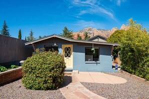 Exterior - Charming Uptown Sedona Guest House | Cozy Getaway (Sedona)