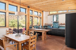 Fridge, microwave, oven, stovetop - The Sedona Adobe Home (Sedona)