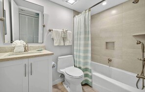 Shower, hair dryer, towels - Loggerhead 363- Gorgeous Oceanfront Residence (Sanibel)