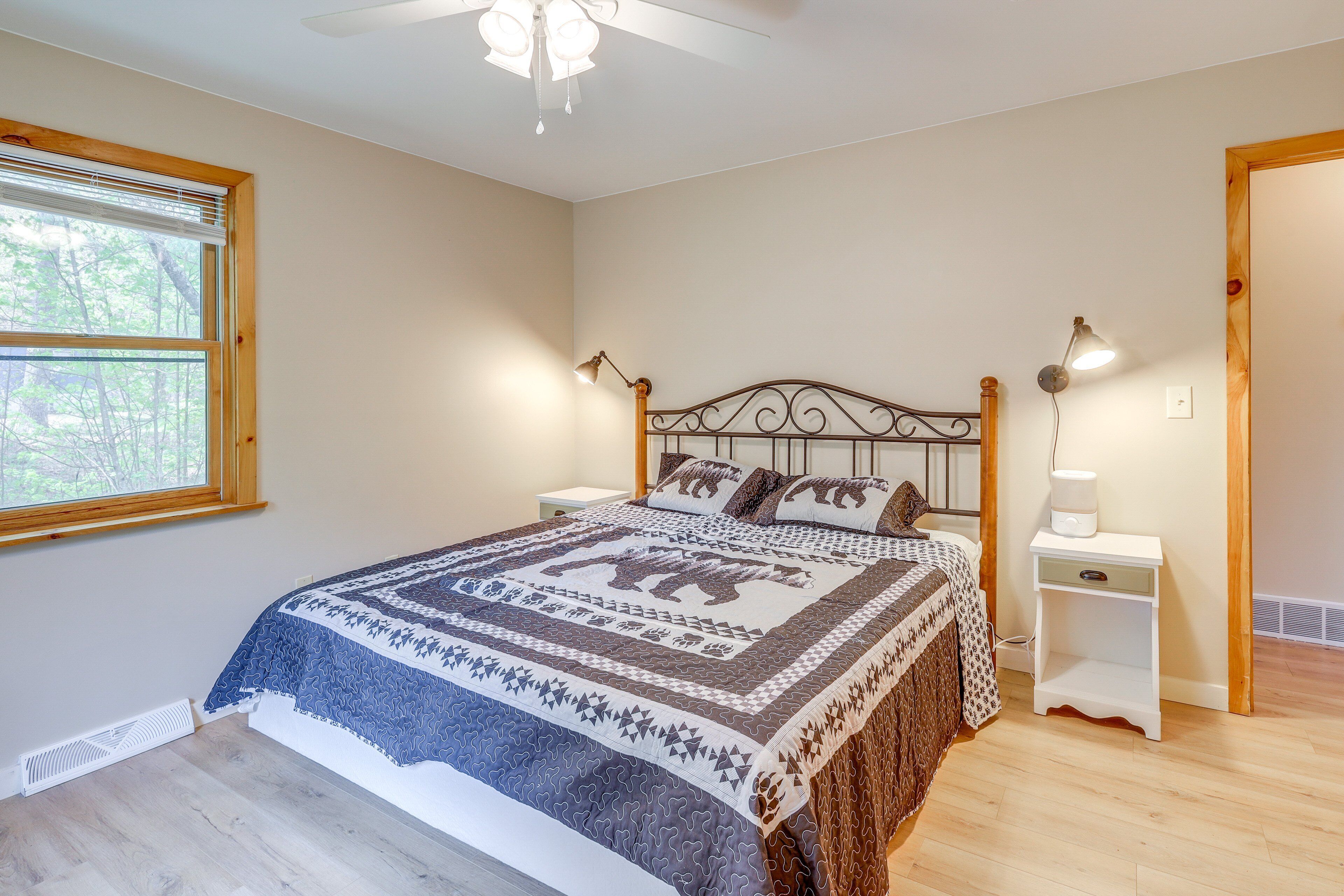 3 bedrooms, free WiFi, bed sheets