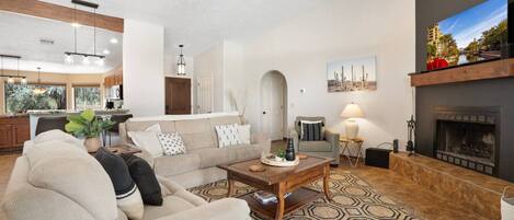 Televisión, mesa de ping pong