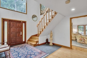Interior - Spacious, Quiet, 4BR+office, 1.5 acres yard (Lincoln)