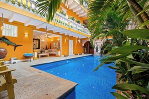 Pool - 15BR Mansion in the Walled City / Staff Included (Cartagena de Indias)
