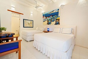 15 bedrooms, iron/ironing board, WiFi, bed sheets - 15BR Mansion in the Walled City / Staff Included (Cartagena de Indias)