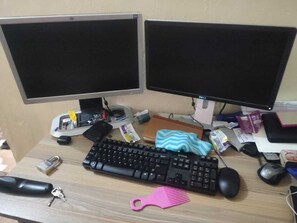 Estudi bàsic, balcó | Interior