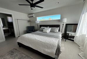 2 bedrooms, desk, free WiFi, bed sheets - Modern Oasis-Pool + Deck. 7 mins to Joshua Tree National Park- 2 Bedroom-2 Bath (Twentynine Palms)
