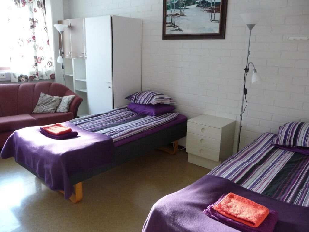 Firemannsrom – basic | Skrivebord, strykejern/-brett og wi-fi (inkludert)