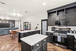 Fridge, microwave, oven, stovetop - 5-BD Getaway w/ Pool, Patio, Firepit | Mins to DT (Dallas)