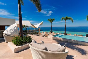 Pool - New 4BR Luxury Condo at Indah (Puerto Vallarta)