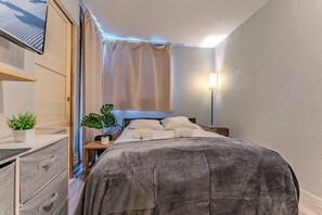 Room - Alpine Ski-In/Out w/MountainView (Val Thorens)