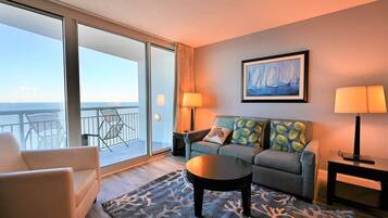 Télévision, lecteur de DVD, vidéothèque