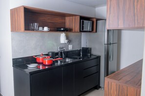 Estúdio | Cozinha privada | Micro-ondas, cooktop, talheres/pratos/utensílios de cozinha