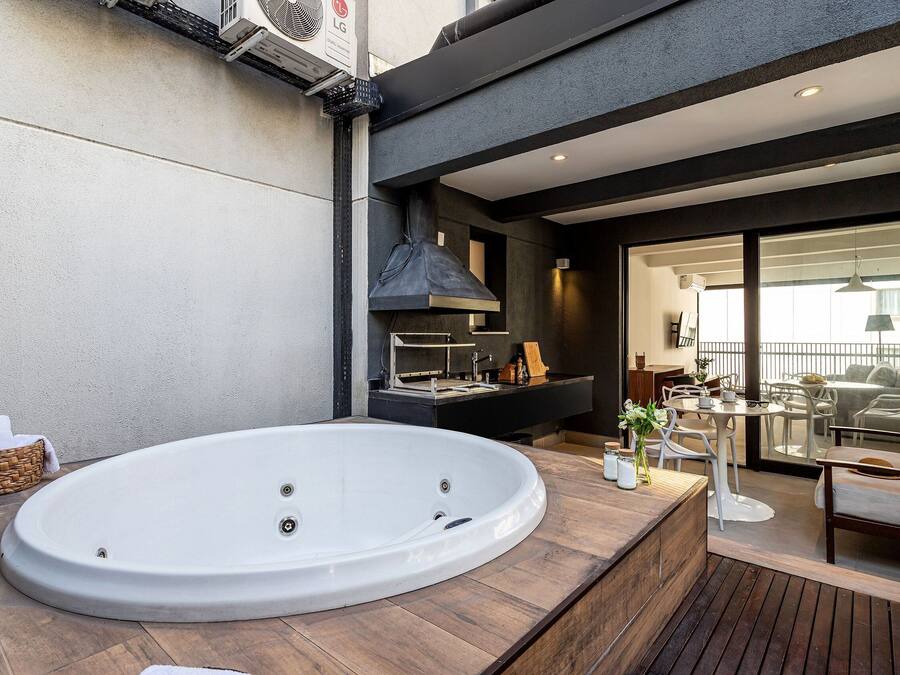 Premium Apartment | Outdoor dining