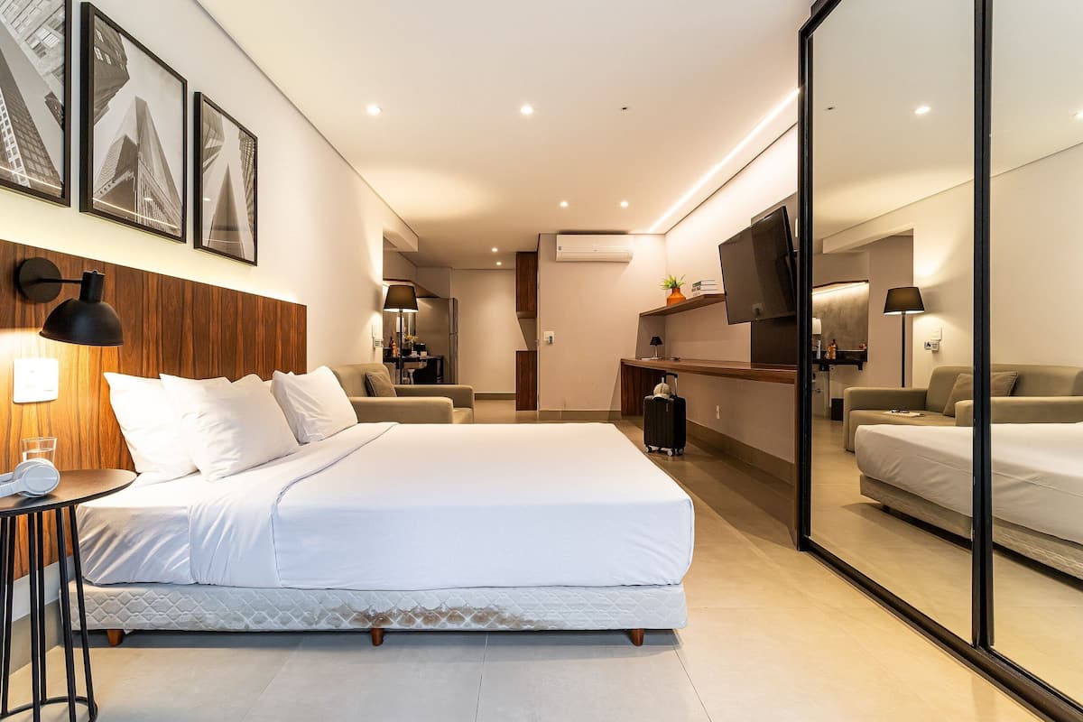 Estúdio elite | Wi-Fi de cortesia, roupa de cama