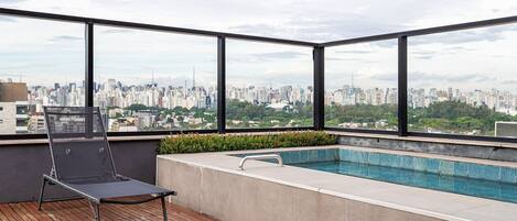 Studio Business | Pool | Utomhuspool