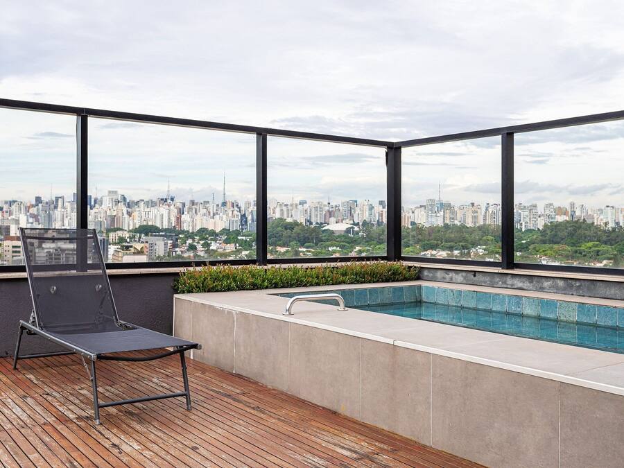 Studio Business | Pool