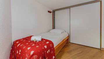 1 soverom, wi-fi og sengetøy