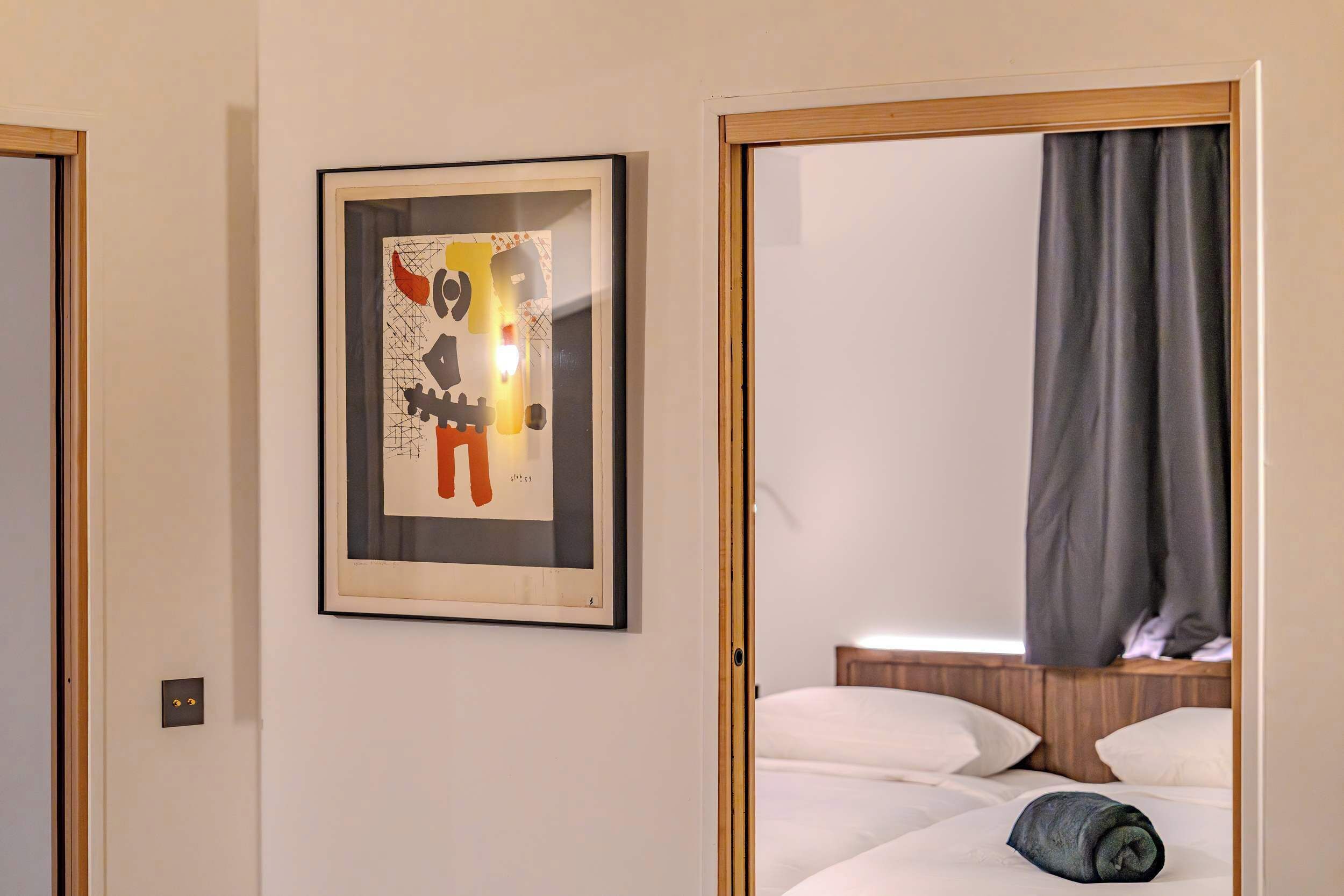 3 slaapkamers, een strijkplank/strijkijzer, wifi, beddengoed